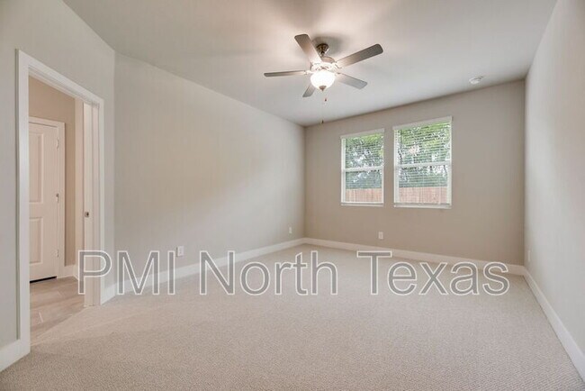 Building Photo - 1404 Winters Wy