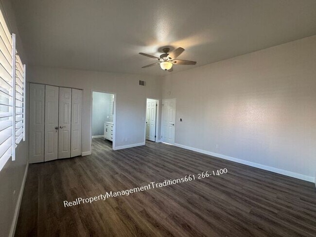 Building Photo - Elegant 4 Bed 2 Bath Home