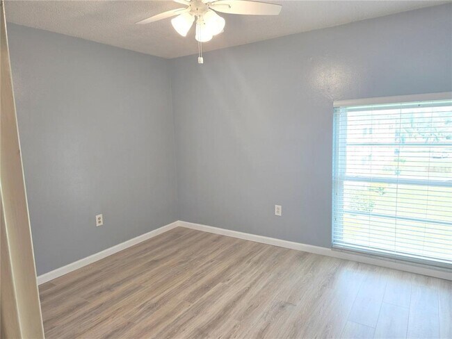 Building Photo - 2700 Bayshore Blvd