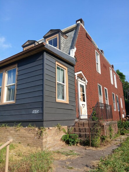 Primary Photo - 5445 Robin Ave