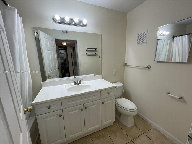 Building Photo - 815 Boynton Beach Blvd