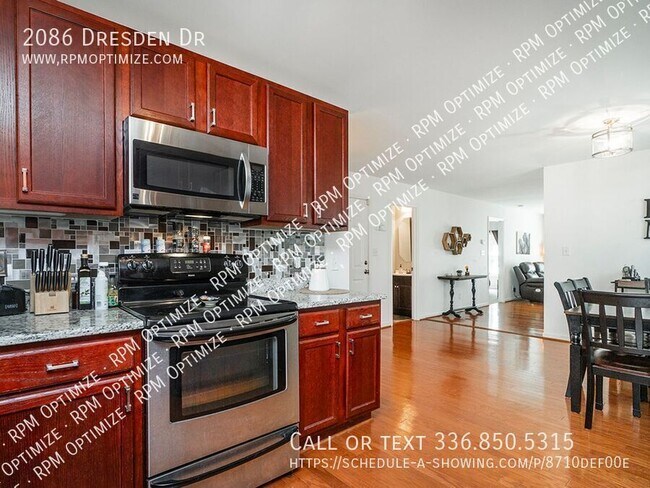 Building Photo - 2086 Dresden Dr