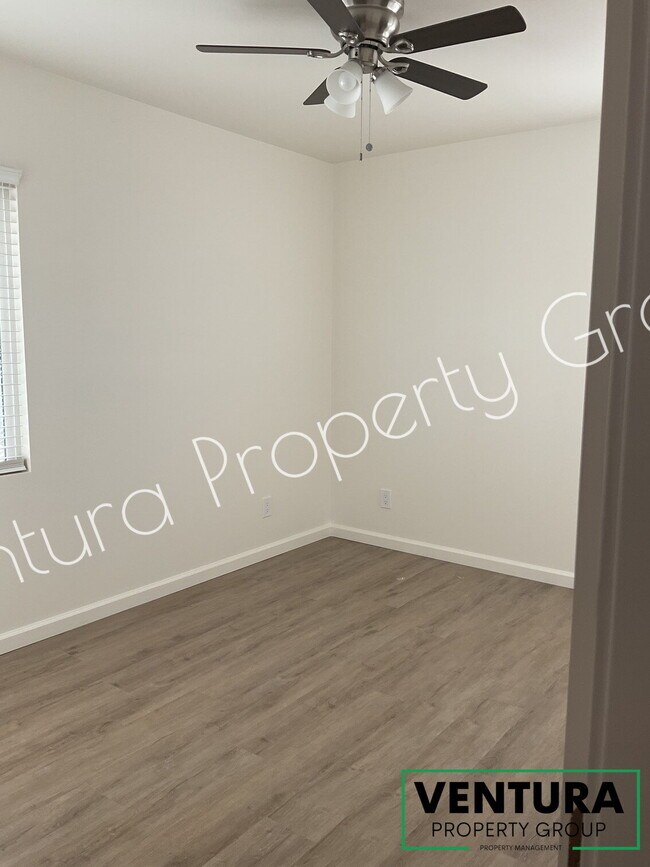 Building Photo - 831 S E St