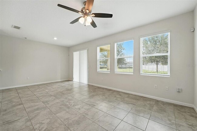 Building Photo - 9944 Red Eagle Dr