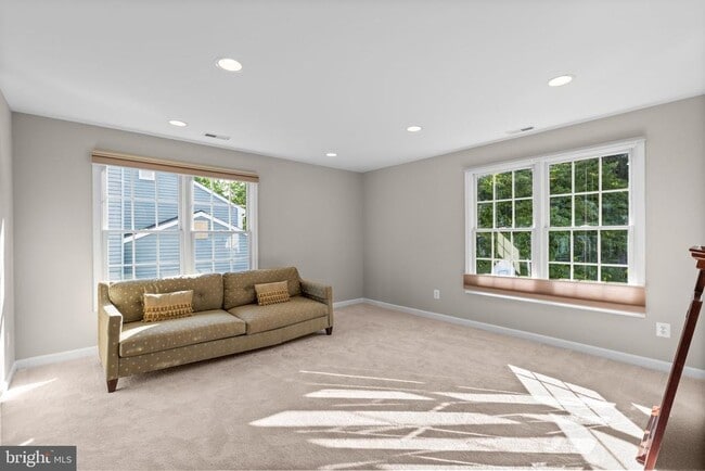 Building Photo - 10218 Feaga Farm Ct