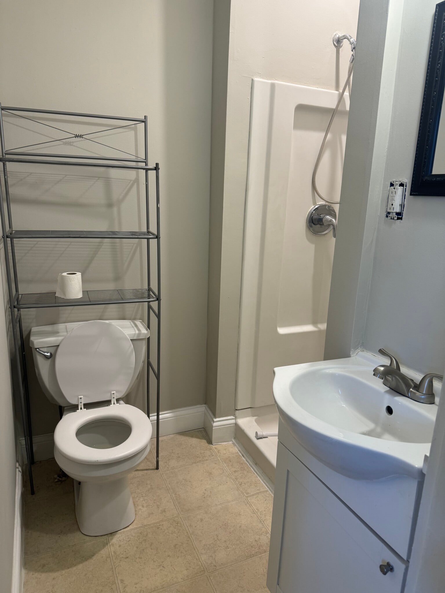 Building Photo - 294 W Clinton St