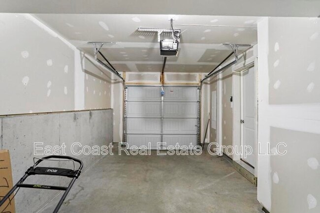 Building Photo - 40 Clifton Mnr