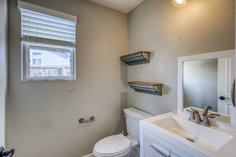 Building Photo - 6645 Fonder Dr