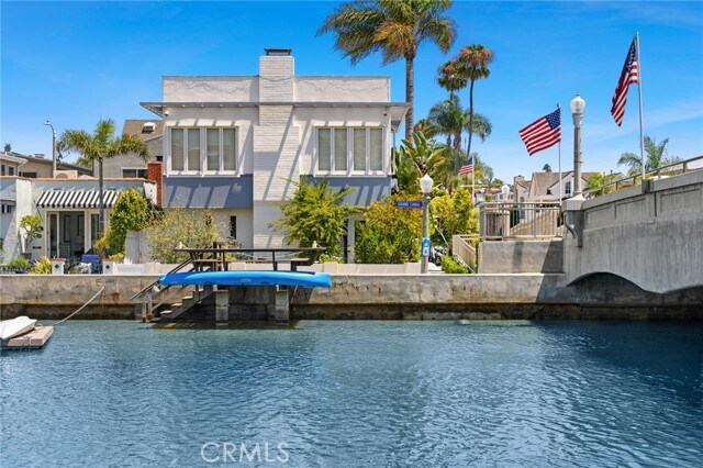 Building Photo - 200 Grand Canal