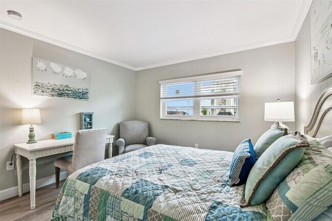 Building Photo - 8 Glencoe Pl