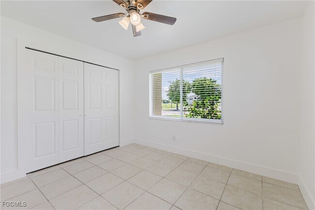 Building Photo - 1917 Cape Coral Pkwy W