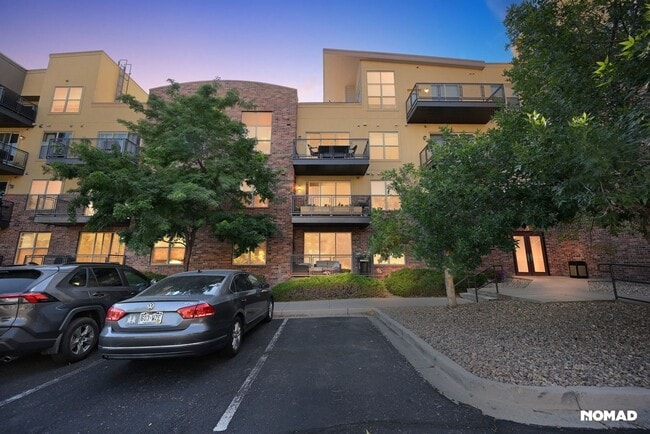 Primary Photo - Charming 1.5BR Condo in Englewood