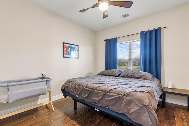 Building Photo - 479 Brown Rd