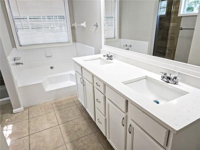 Building Photo - 4093 Chapel Mill Bend