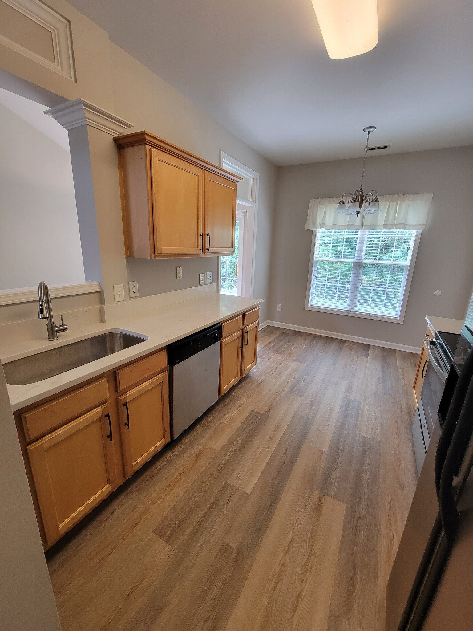 Building Photo - 7954 Willowglen Dr