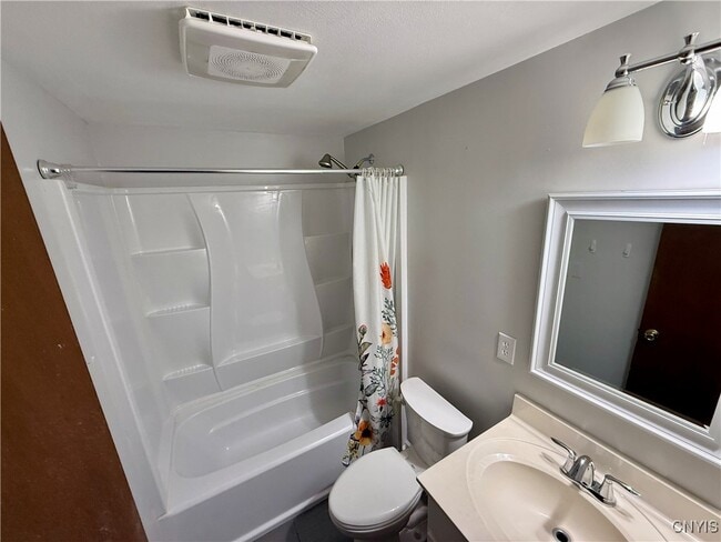 Building Photo - 8339 Zenith Dr