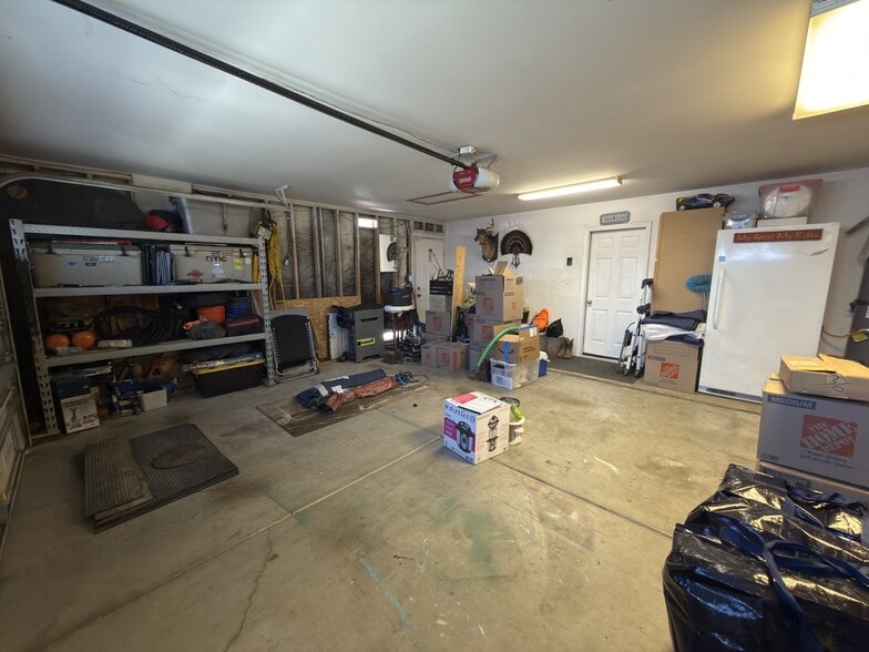 Building Photo - 1003 Vallejo Dr