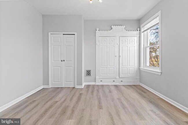 Building Photo - 435 N 42nd St