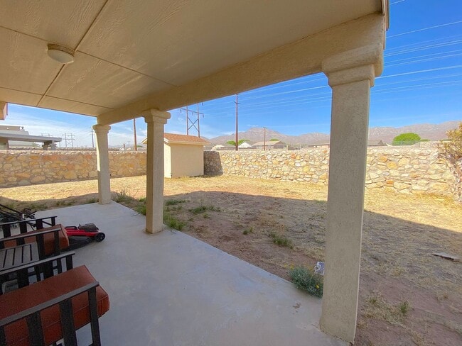Building Photo - Northeast/Sandstone Ranch El Paso 3 Bed Re...