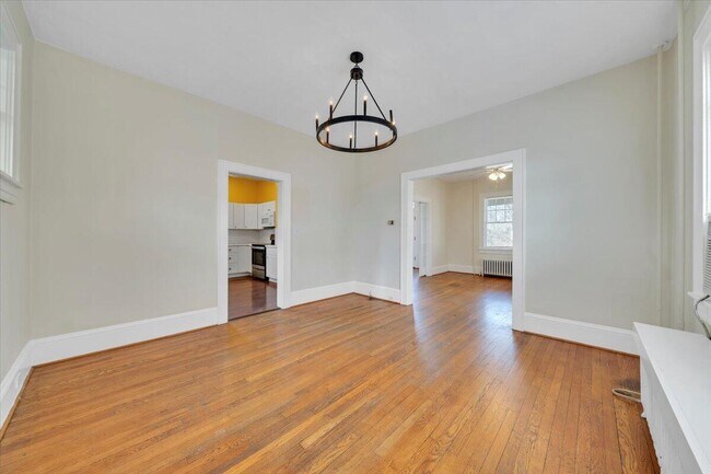 Building Photo - 1144 Wasena Ave SW