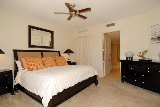 Building Photo - 4445 El Mar Dr