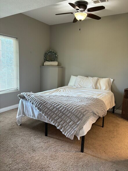 Building Photo - 11617 Blackmoor St