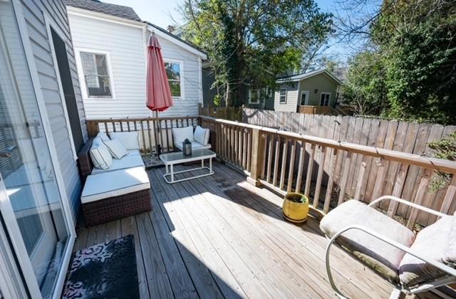 Building Photo - 422 S 7th St