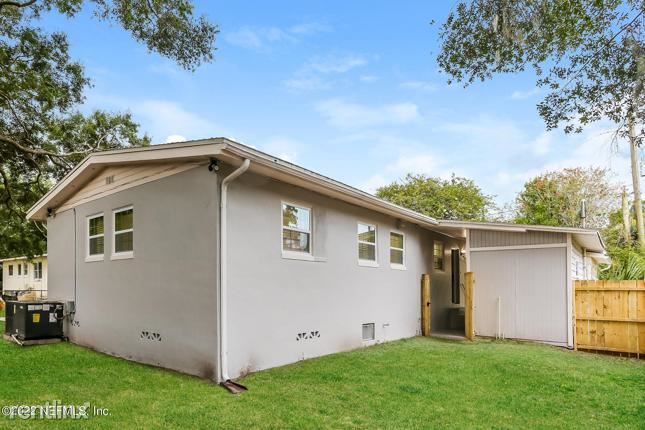 Building Photo - 3 br, 2 bath House - 5909 R Caribbean Ct N
