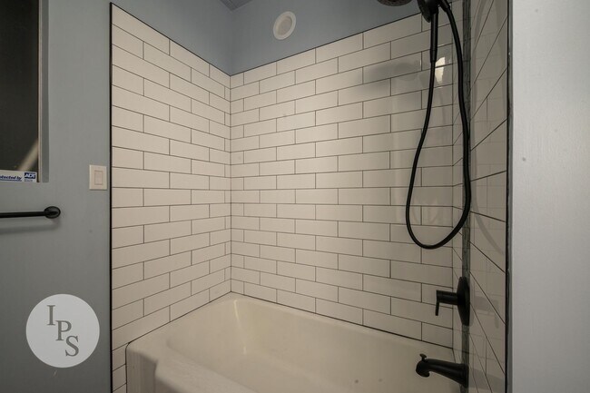 Building Photo - 4096 N Sherman St