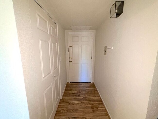 Building Photo - Rollin' on the River - Top Story Riverfront Condo