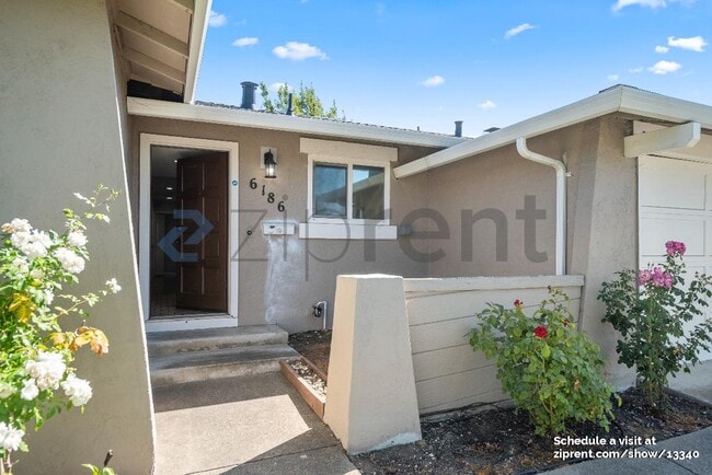Building Photo - 6186 Alvord Way