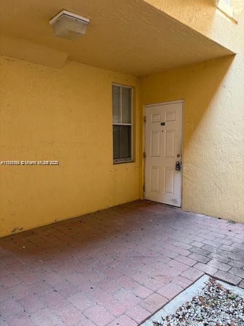 Building Photo - 2111 Shoma Dr