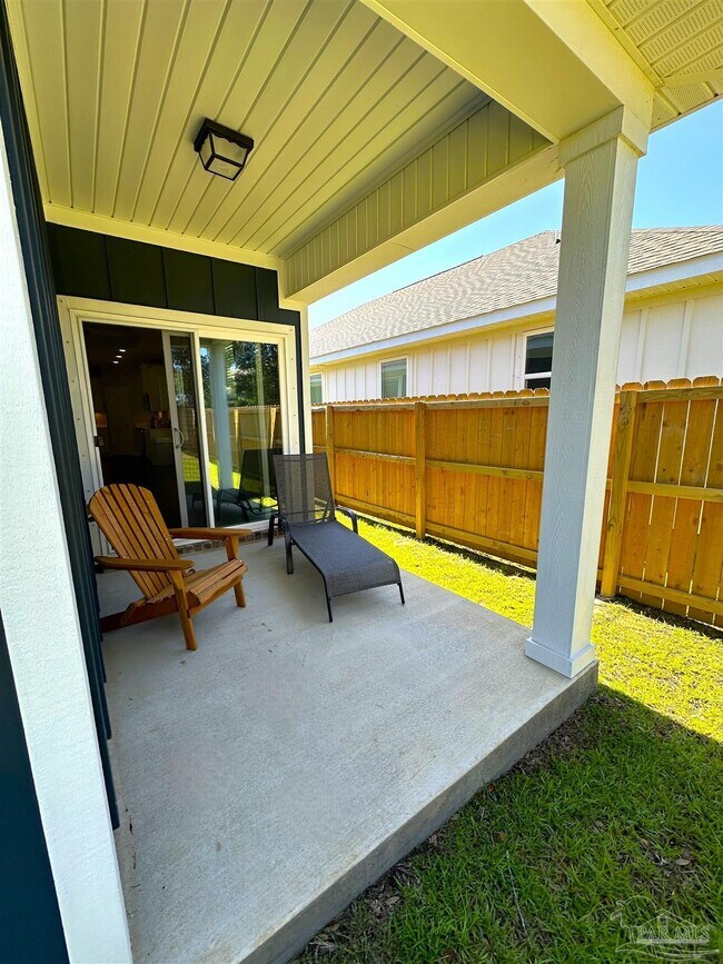 Building Photo - 5365 Parkside Dr