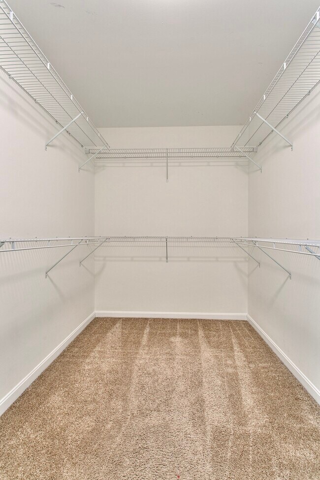 Building Photo - 178 Sitting Bull Dr