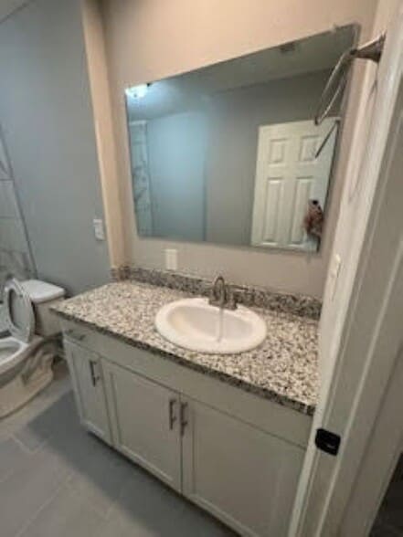 Building Photo - 804 E 4th St