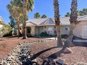 Building Photo - Fully Furnished Lakefront Short-Term Renta...