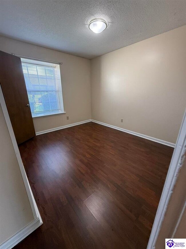 Building Photo - 512 Independence Ct