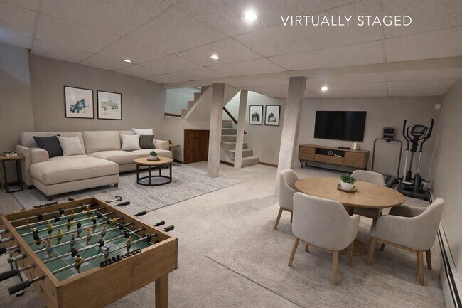 Building Photo - 9 Savage Ct