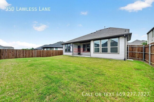 Building Photo - 950 Lawless Ln