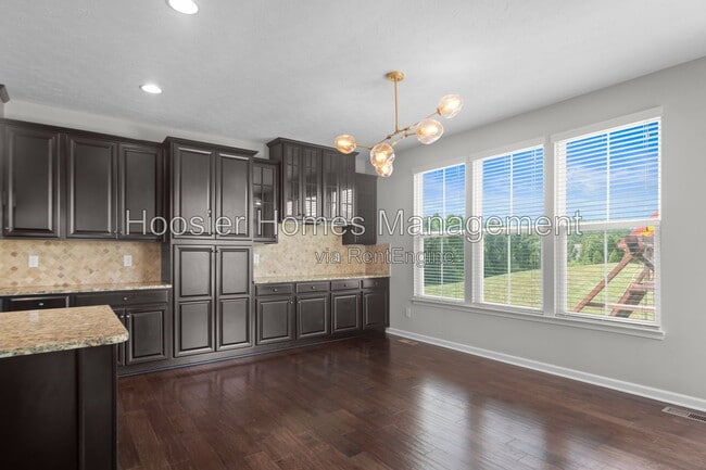 Building Photo - 4550 Avedon Way
