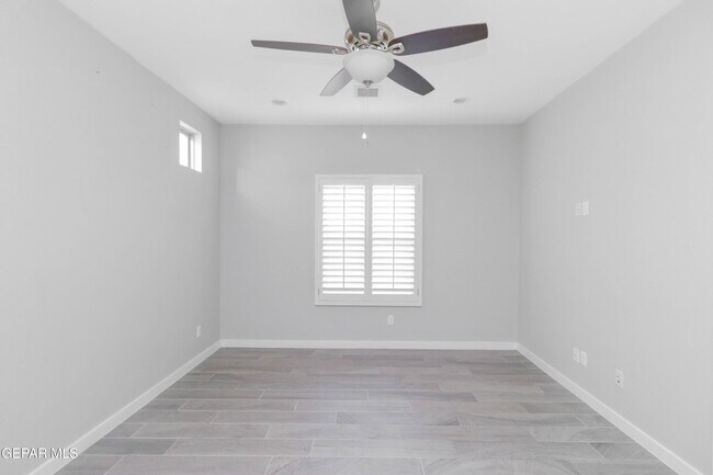 Building Photo - 10608 Hidden Palm Pl