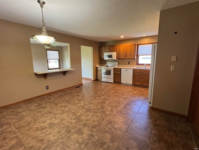 Building Photo - 6155 Glacier Dr