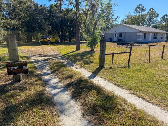 Building Photo - COUNTRY LIVING ON 5 ACRES WITH 3 BED, 3 BATH, BARN AND MODERN UPGRADES