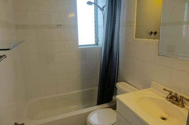 Building Photo - 2444 Flamingo Pl