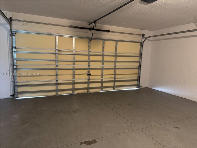 Building Photo - 13755 SW 48th Ct