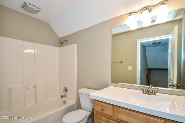 Building Photo - 213 Tex Ave