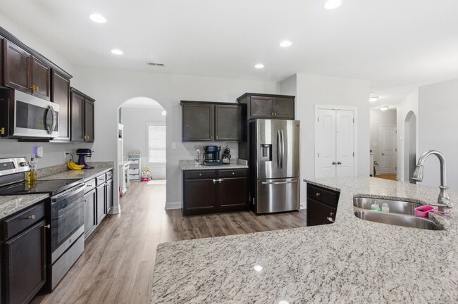 Building Photo - 2012 Snapper St