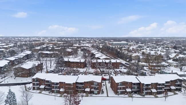 Building Photo - 2556 Waterbury Dr