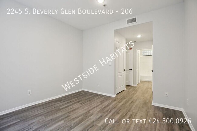 Building Photo - 2245 S Beverly Glen Blvd