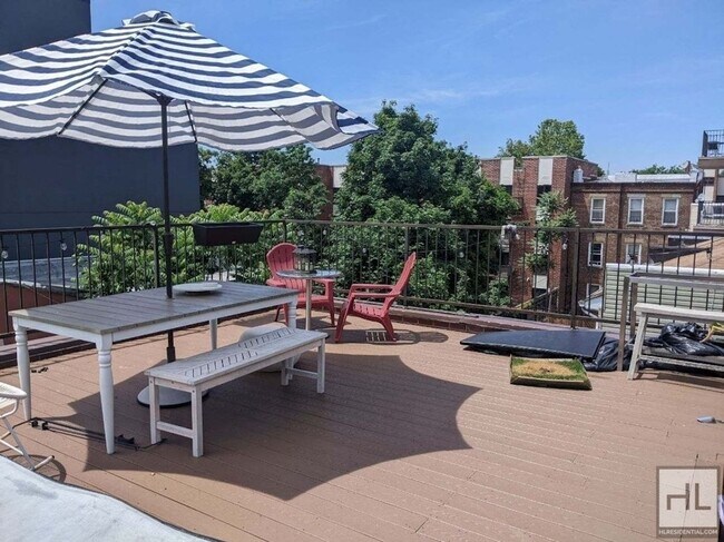 Building Photo - QUINCY STREET / Amazing Modern 1-Bed 1-Bat...